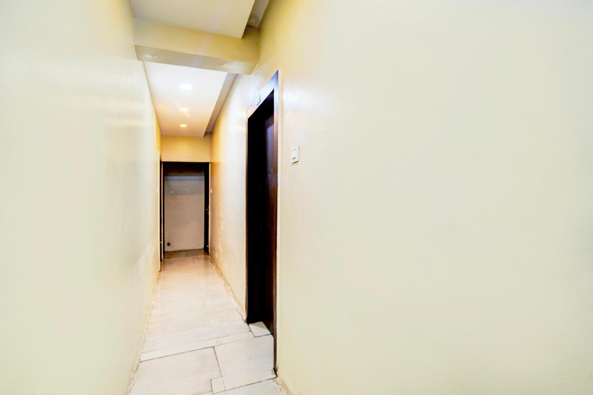 Hotel O Svl Inn インドール エクステリア 写真